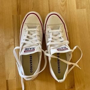 White converse All Star